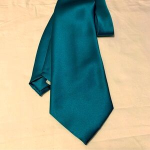 L’art D’espace Teal Tie
